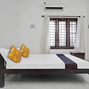 Hotel Spot On Blissful, Kochi